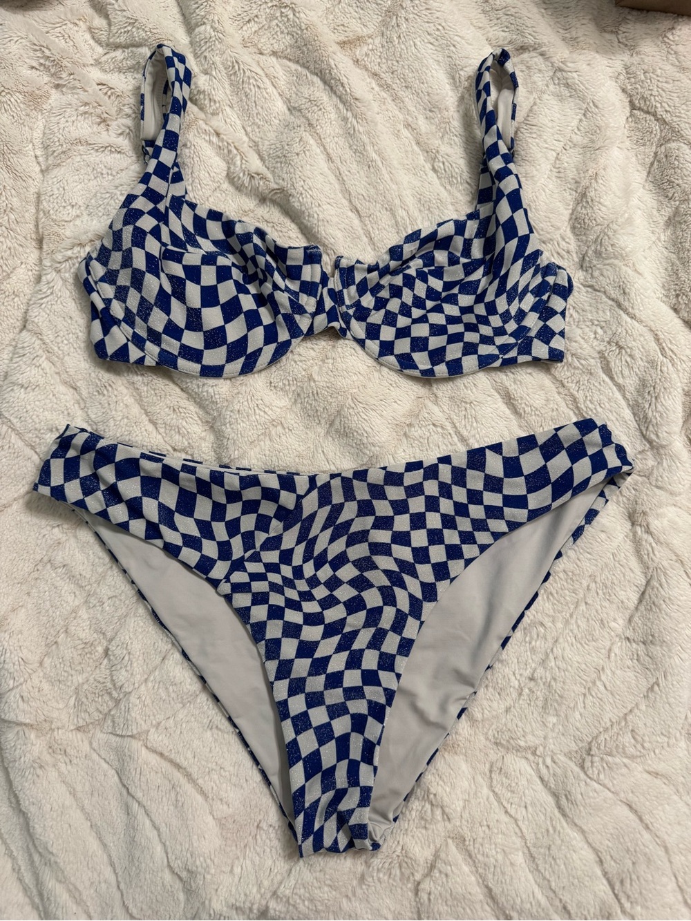 Blue & White Checkerboard Vetchy bikini size large like new
